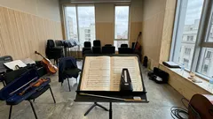 Nelson Castro sorprende al dirigir una orquesta juvenil en Chascomús y emociona al público